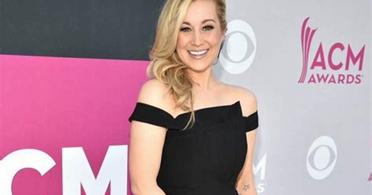 Kellie Pickler Net Worth, Age, Height, Bio, Birthday, Wiki!