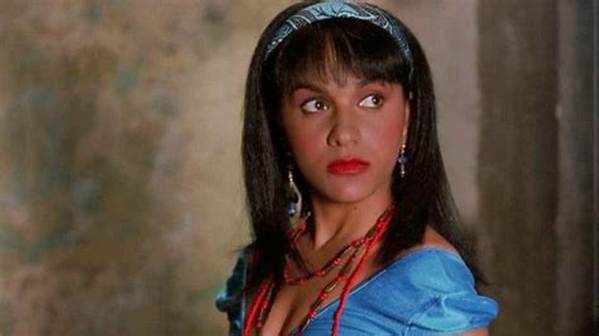 Kelly Jo Minter Net Worth, Age, Height, Bio, Birthday, Wiki!