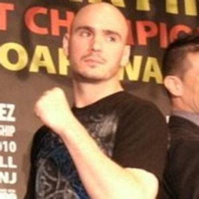 Kelly Pavlik Net Worth, Age, Height, Bio, Birthday, Wiki!