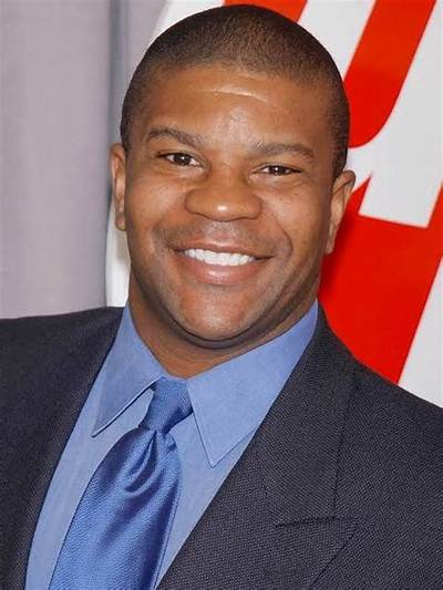 Kelly Perine Net Worth, Age, Height, Bio, Birthday, Wiki!