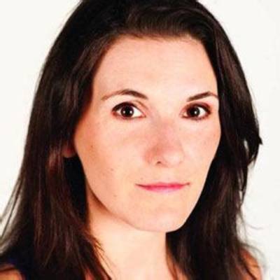 Kelly Sheridan - Net Worth, Age, Height, Birthday, Bio, Wiki!