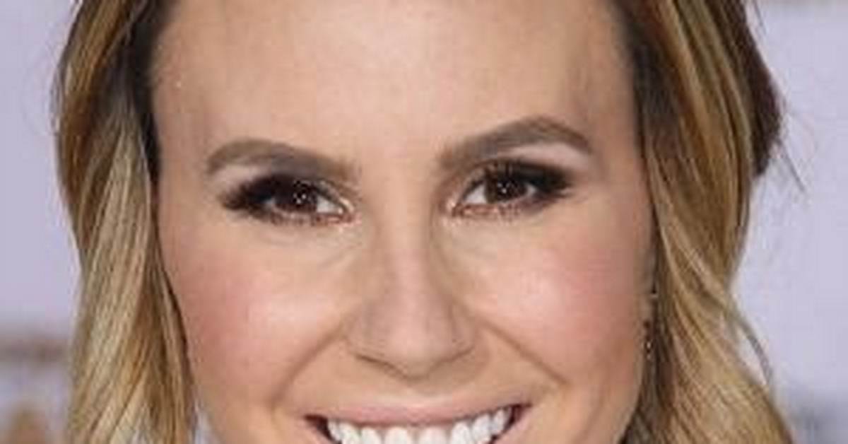 Keltie Knight - Net Worth, Age, Height, Birthday, Bio, Wiki!
