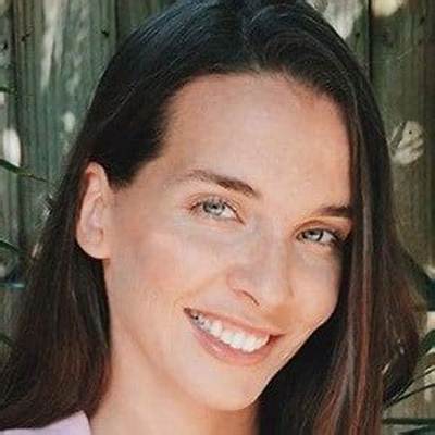 Kendra Santacruz Net Worth 2024, Age, Height, Bio, Birthday, Wiki!