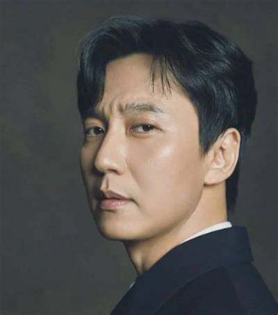 Kim Ho-Nam Net Worth, Age, Height, Bio, Birthday, Wiki!