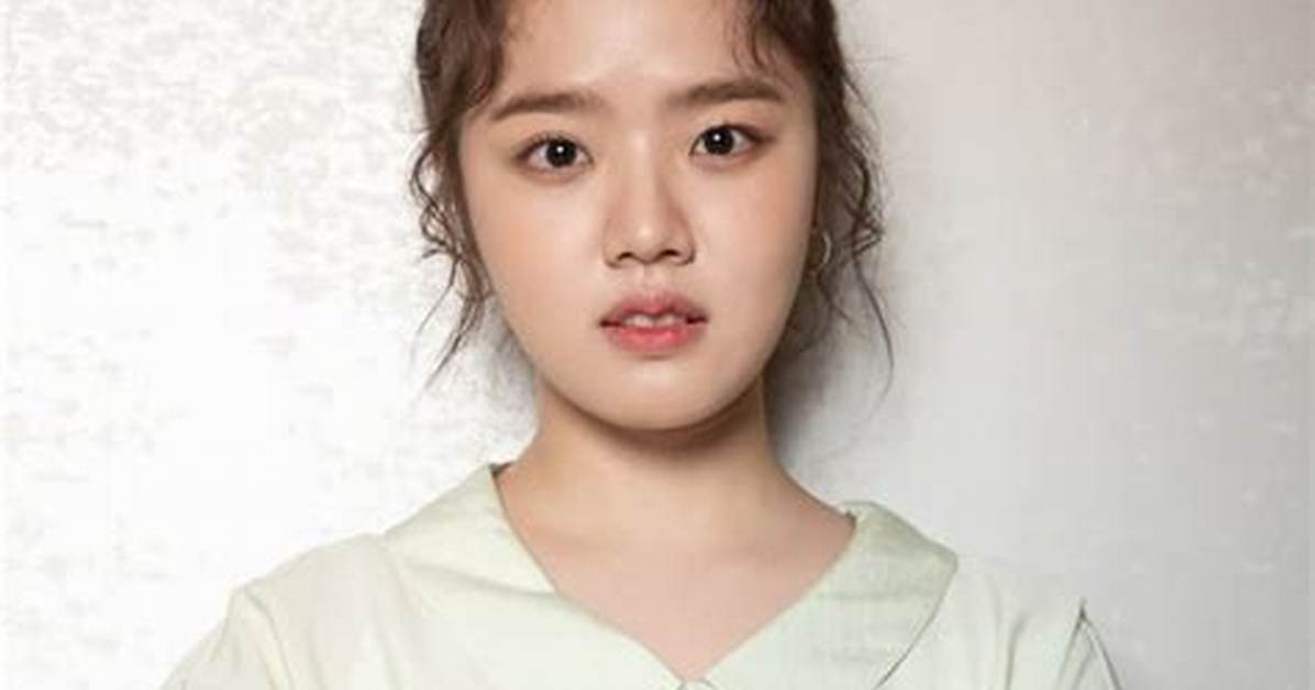 Kim Hyang-Gi - Net Worth, Age, Height, Birthday, Bio, Wiki!