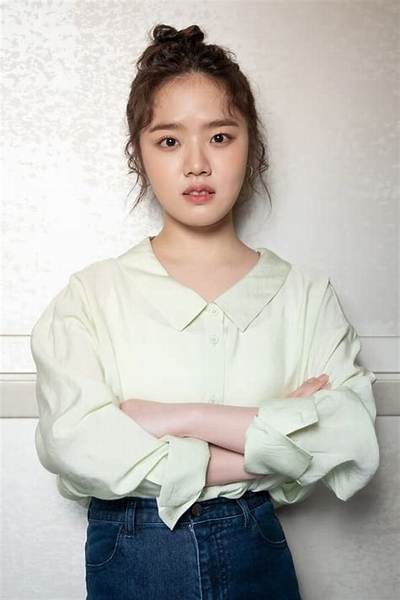 Kim Hyang-Gi - Net Worth, Age, Height, Birthday, Bio, Wiki!