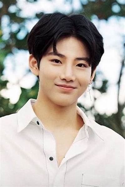 Kim Jun-Ho - Net Worth, Age, Height, Birthday, Bio, Wiki!