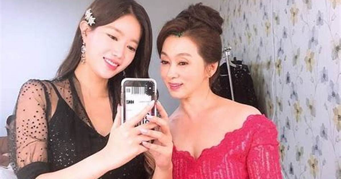Kim So-Hyang - Net Worth, Age, Height, Birthday, Bio, Wiki!
