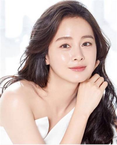 Kim Tae-Hee Net Worth, Age, Height, Bio, Birthday, Wiki!