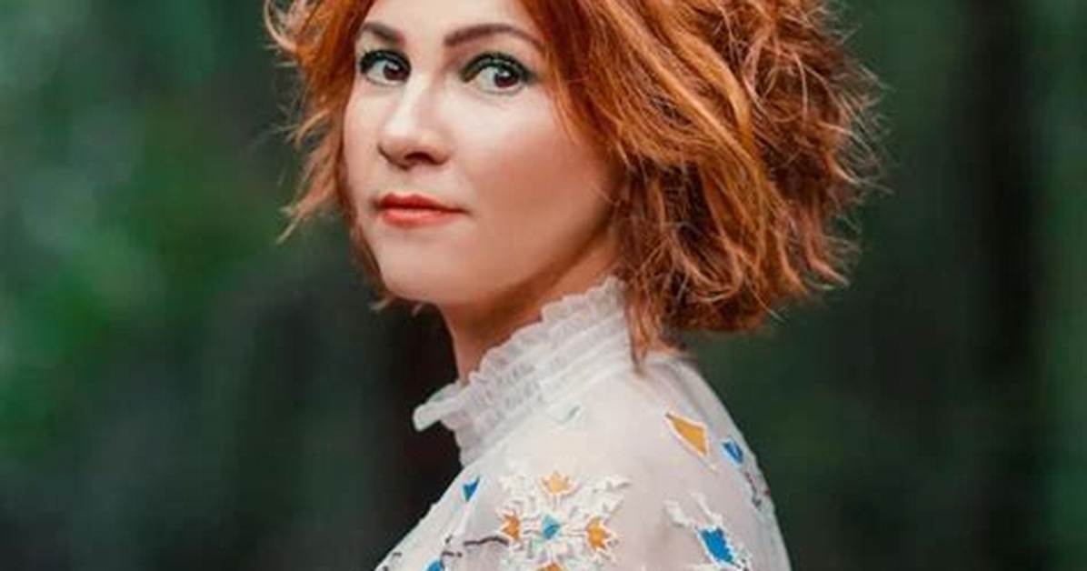 Kim Walker-Smith Net Worth, Age, Height, Bio, Birthday, Wiki!