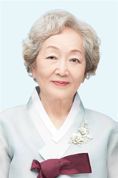 Kim Yeong-Ok - Net Worth, Age, Height, Birthday, Bio, Wiki!