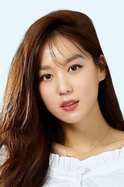 Kim Yul-Hee Net Worth, Age, Height, Bio, Birthday, Wiki!