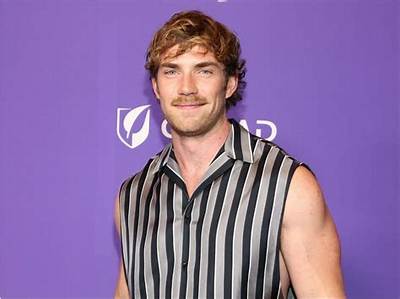 Kindal Moorehead - Net Worth, Age, Height, Birthday, Bio, Wiki!