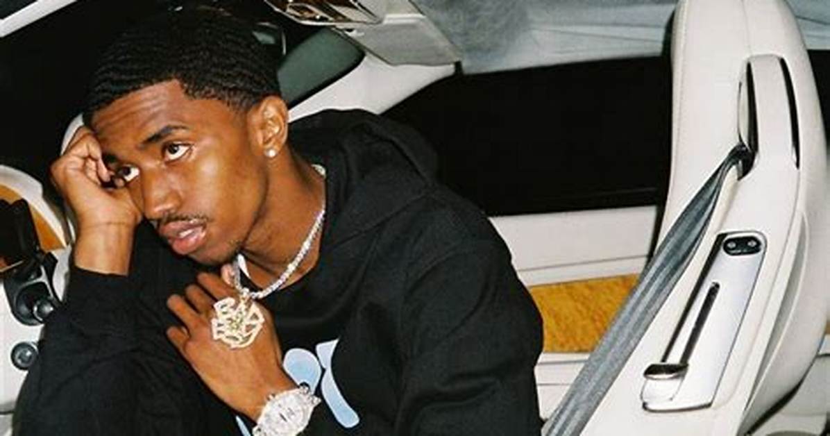 King Combs Net Worth, Age, Height, Bio, Birthday, Wiki!