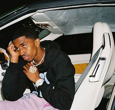 King Combs Net Worth, Age, Height, Bio, Birthday, Wiki!