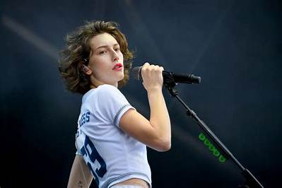 King Princess Net Worth, Age, Height, Bio, Birthday, Wiki!