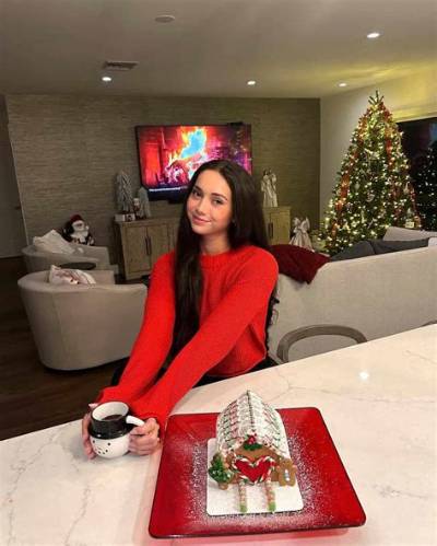 Kira J - Net Worth, Age, Height, Birthday, Bio, Wiki!
