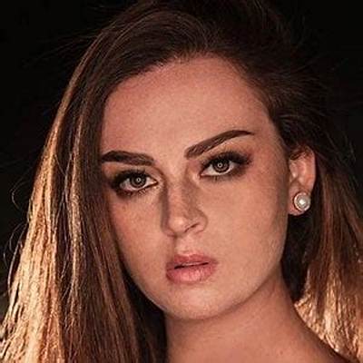 Kitzia Mitre Net Worth, Age, Height, Bio, Birthday, Wiki!