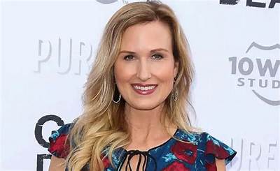 Korie Robertson Net Worth, Age, Height, Bio, Birthday, Wiki!