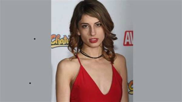 Kristen Scott - Net Worth, Age, Height, Birthday, Bio, Wiki!