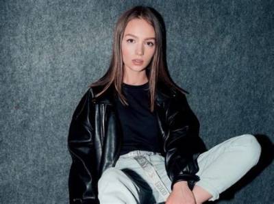 Kristina Maurer - Net Worth, Age, Height, Birthday, Bio, Wiki!