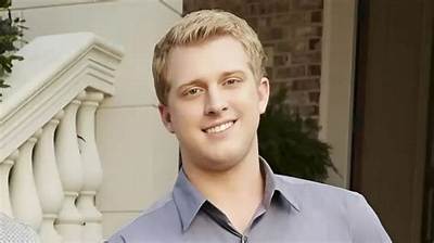 Kyle Chrisley Net Worth 2024, Age, Height, Bio, Birthday, Wiki!
