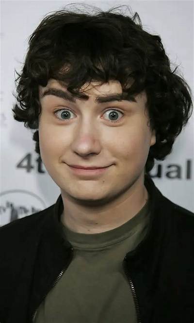 Kyle Sullivan - Net Worth, Age, Height, Birthday, Bio, Wiki!