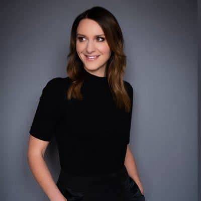 Kylie Pentelow - Net Worth, Age, Height, Birthday, Bio, Wiki!