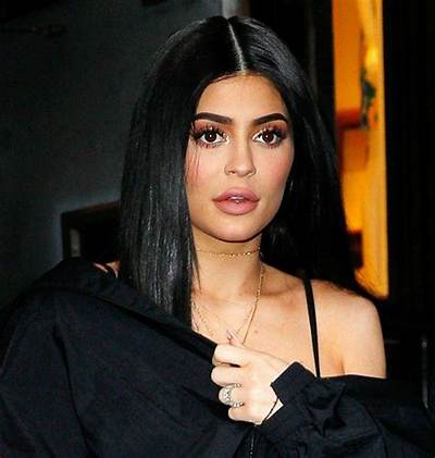 Kylie Travis Net Worth, Age, Height, Bio, Birthday, Wiki!