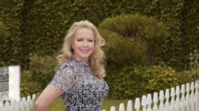 Kym Karath Net Worth 2024, Age, Height, Bio, Birthday, Wiki!