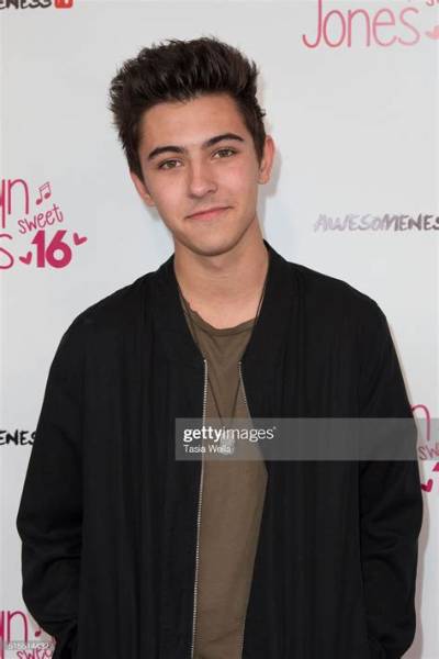 Kyson Facer Net Worth 2024, Age, Height, Bio, Birthday, Wiki!