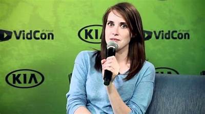 Laina Morris - Net Worth, Age, Height, Birthday, Bio, Wiki!