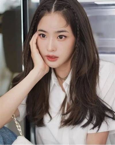 Lapassalan Jiravechsoontornkul - Net Worth, Age, Height, Birthday, Bio, Wiki!