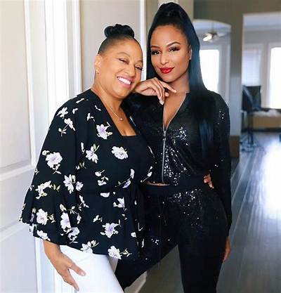 Latoya Forever Net Worth, Age, Height, Bio, Birthday, Wiki!