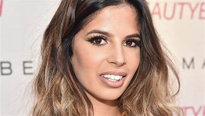Laura Lee - Net Worth, Age, Height, Birthday, Bio, Wiki!