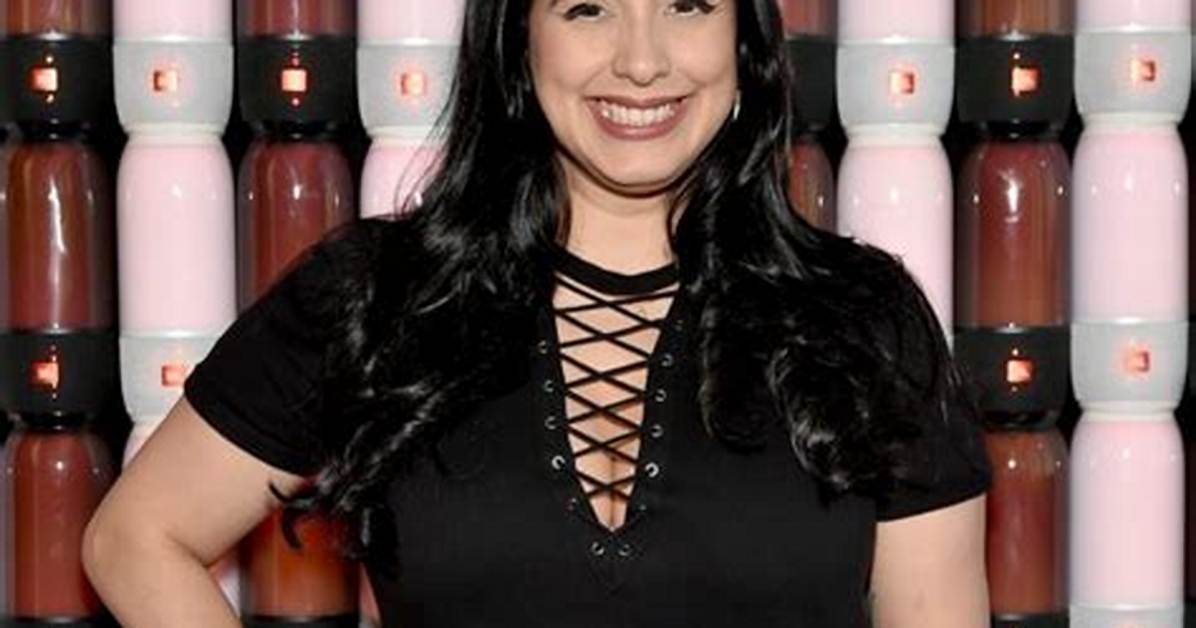 Laura Stylez - Net Worth, Age, Height, Birthday, Bio, Wiki!