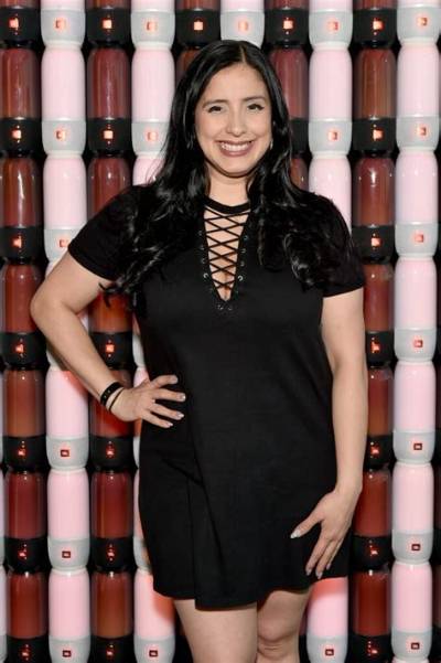 Laura Stylez - Net Worth, Age, Height, Birthday, Bio, Wiki!
