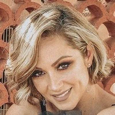 Laura Vignatti - Net Worth, Age, Height, Birthday, Bio, Wiki!