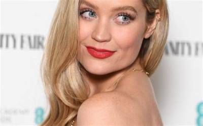 Laura Whitmore - Net Worth, Age, Height, Birthday, Bio, Wiki!
