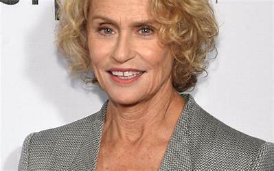 Lauren Hutton - Net Worth, Age, Height, Birthday, Bio, Wiki!