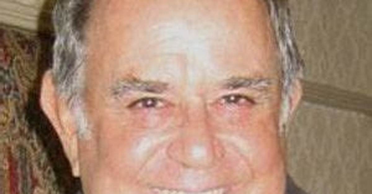 Laurence Luckinbill Net Worth, Age, Height, Bio, Birthday, Wiki!