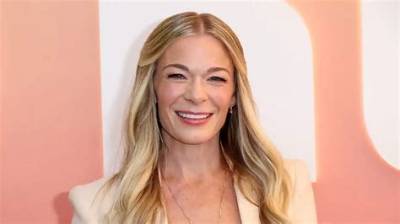 Leann Rimes Net Worth, Age, Height, Bio, Birthday, Wiki!