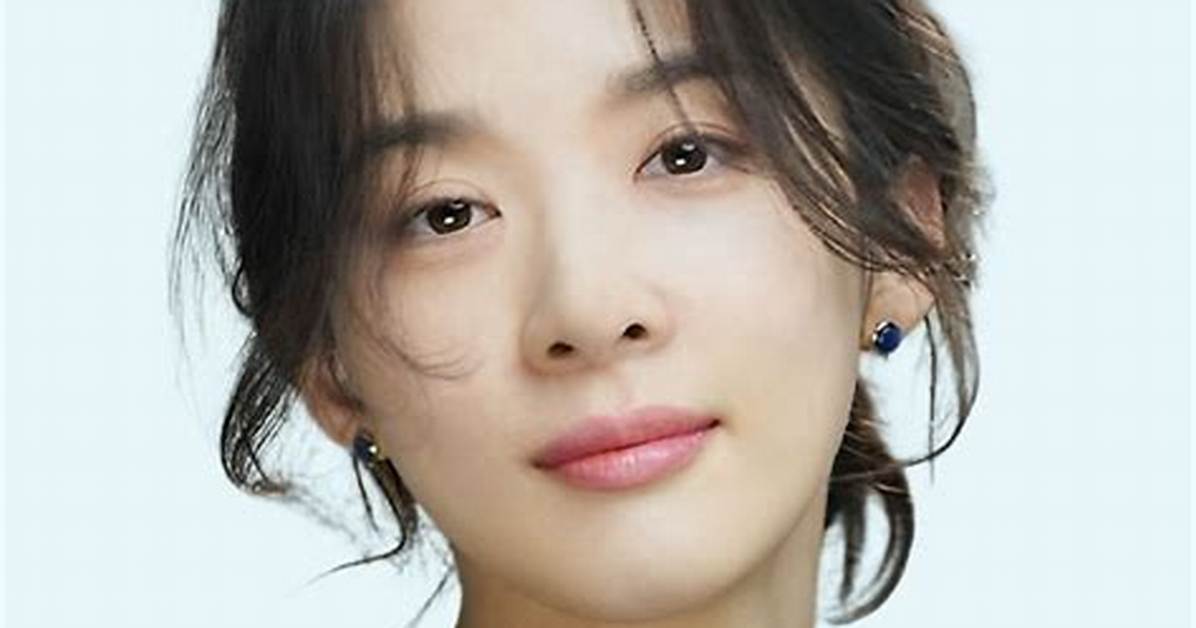 Lee Chung-Ah Net Worth, Age, Height, Bio, Birthday, Wiki!