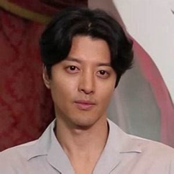 Lee Dong-Gun Net Worth 2024, Age, Height, Bio, Birthday, Wiki!