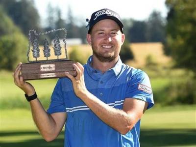 Lee Hodges Net Worth, Age, Height, Bio, Birthday, Wiki!