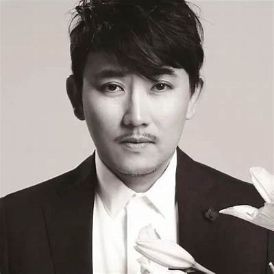 Lee Seung-Chul Net Worth, Age, Height, Bio, Birthday, Wiki!