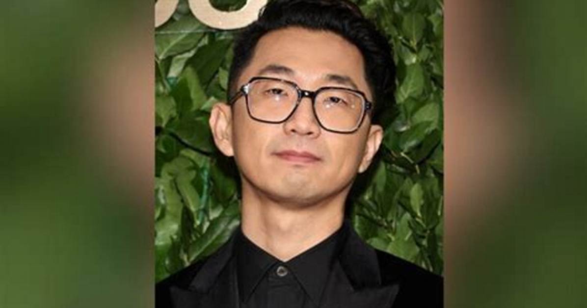 Lee Sung-Jin - Net Worth, Age, Height, Birthday, Bio, Wiki!