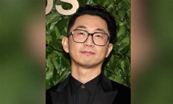 Lee Sung-Jin - Net Worth, Age, Height, Birthday, Bio, Wiki!