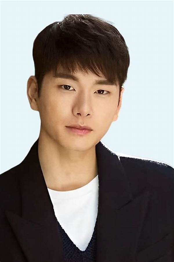 Lee Yi-Kyung Net Worth, Age, Height, Bio, Birthday, Wiki!