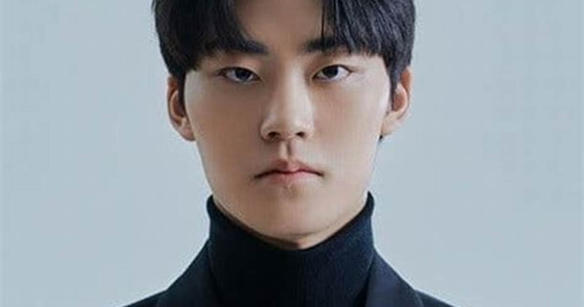 Lee Yoo-Jin - Net Worth, Age, Height, Birthday, Bio, Wiki!